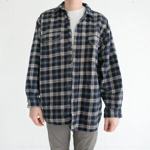 Vintage Field And Stream Outfitter Navy And Blue Checker Pattern Button Up Shirt